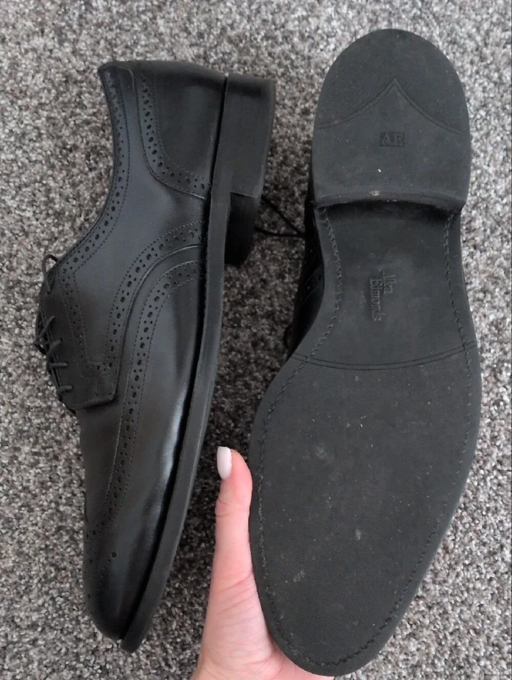 Allen Edmonds Black Leather Wingtip Leather Dress Shoes (Lombard)